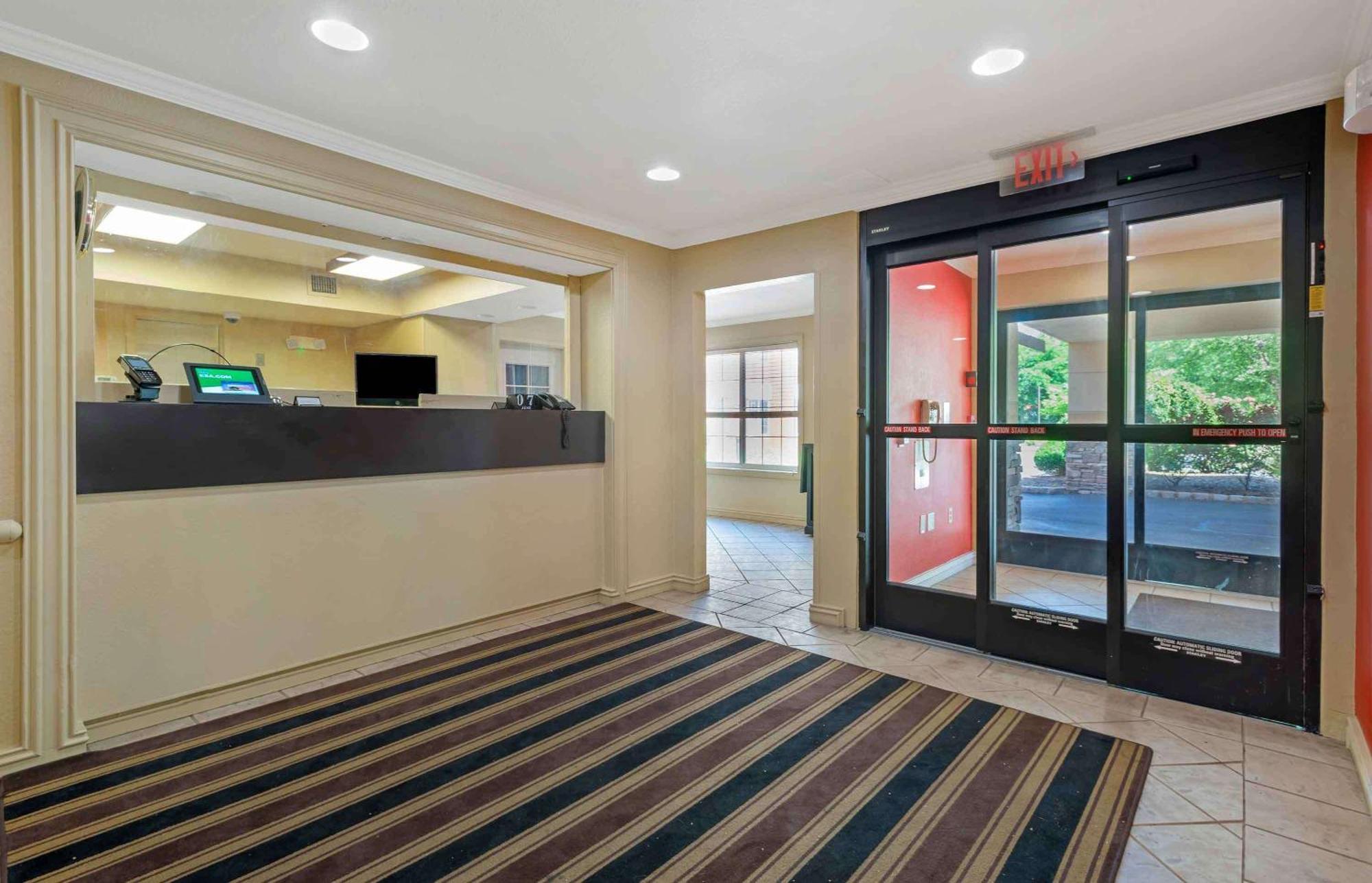 Extended Stay America Suites - Hanover - Parsippany Whippany Bagian luar foto